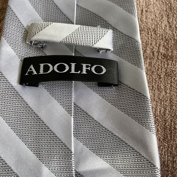 Adolfo Necktie 100% Polyester - Picture 3 of 4